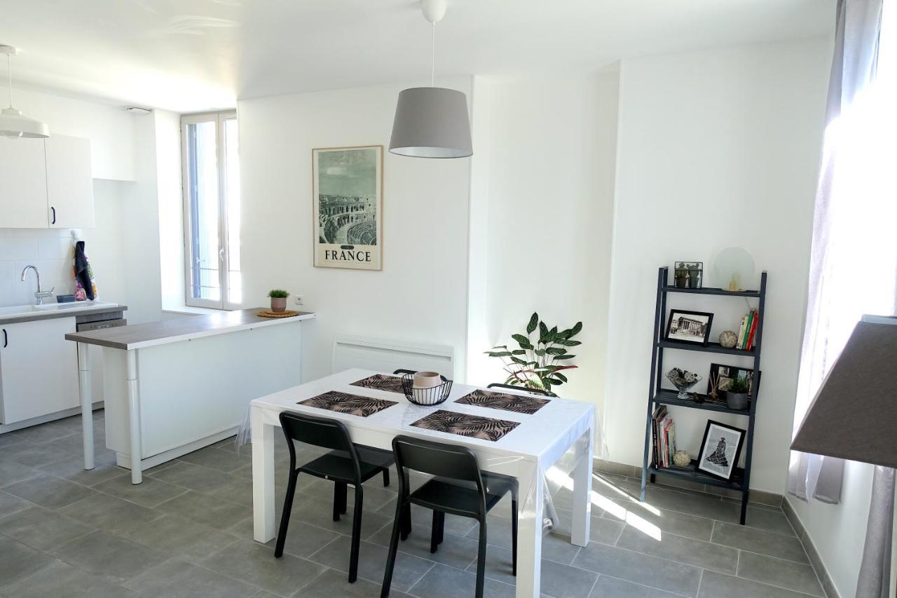 Maison Carree/Coeur Historique De Nimes - Superbe Appt 55M² Exterior foto