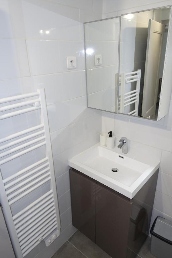 Maison Carree/Coeur Historique De Nimes - Superbe Appt 55M² Exterior foto